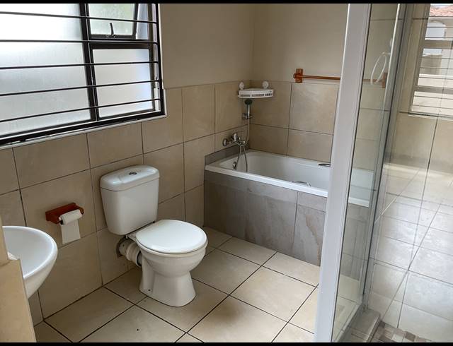 3 BEDROOM FREEHOLD FOR SALE IN SAGEWOOD